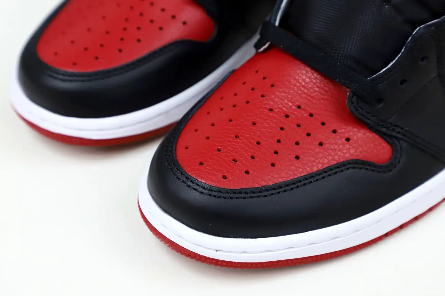 AIR HIGH 1 RETRO Kimikick 'BRED' JORDAN OG 0708